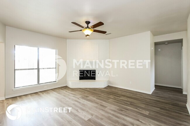 Foto del edificio - 9214 Chimneywood Dr