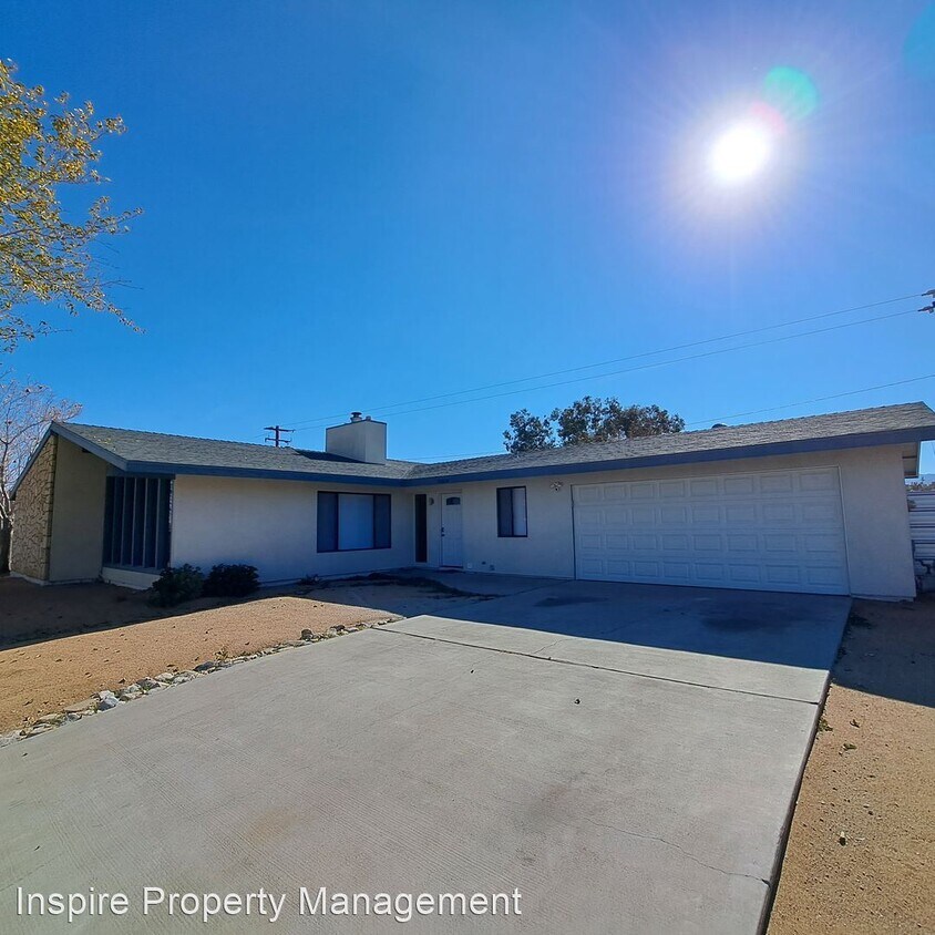 Primary Photo - 3 br, 2 bath House - 58849 Delano Trail