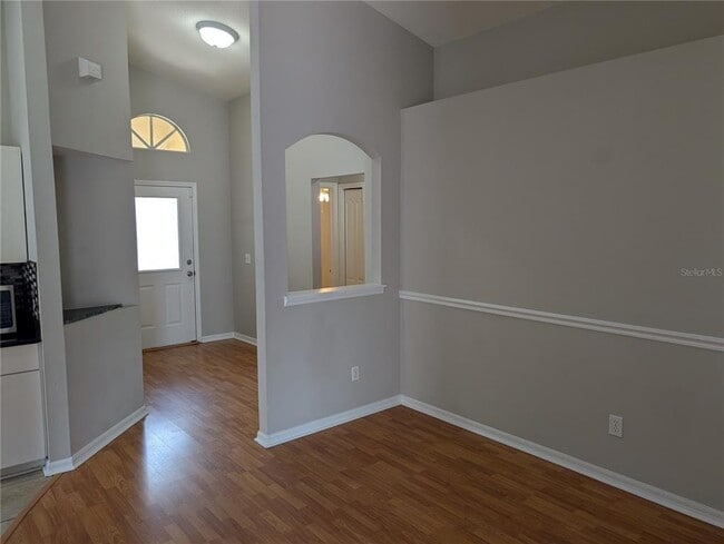 Building Photo - 913 Stallion Way
