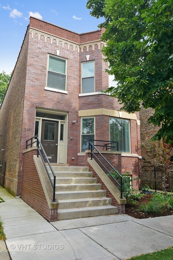 Primary Photo - 2307 N Springfield Ave