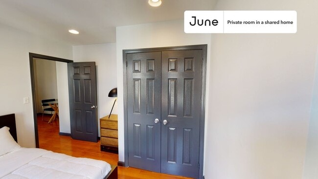 Foto del edificio - Room in Shared 3 bed/1 bath home