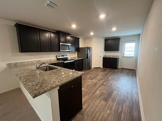 Foto del edificio - 708 Shoal Crk