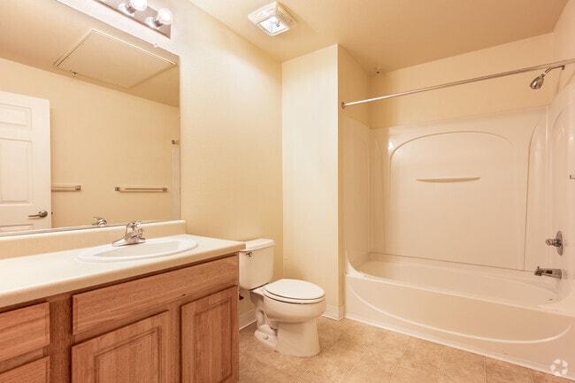 1BR, 1BA - 667SF Unit 119 - Hacienda Creek Senior Apartments - 55 years+