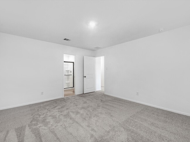 Building Photo - 25433 Carnation Ct