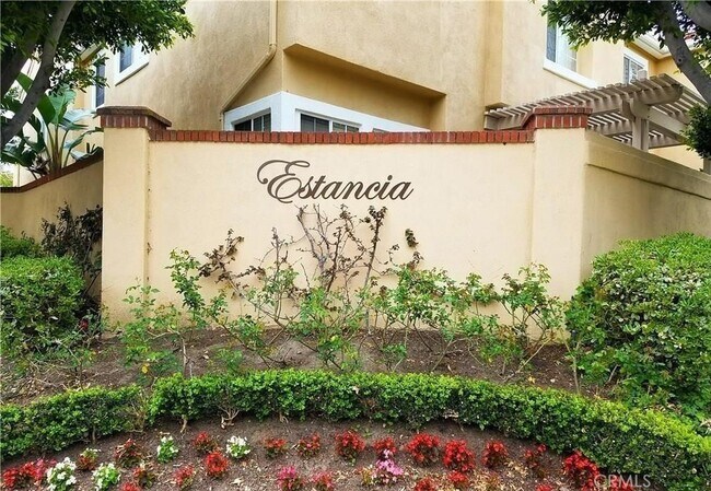 Building Photo - 2426 Paseo Circulo