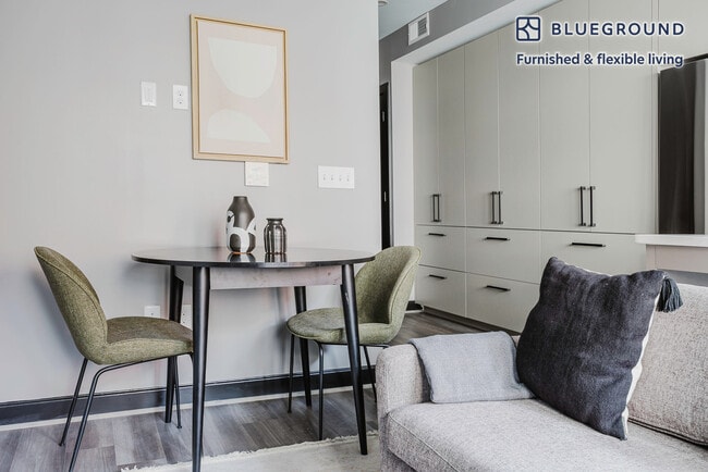 Foto del edificio - 1313 L St NW