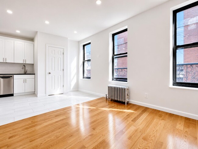 Building Photo - 401 E 68th St
