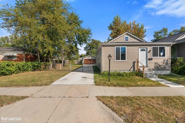 Foto del edificio - 8281 Meadow Ave