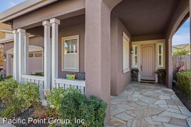 Building Photo - 4 br, 2 bath House - 1600 Cherry Blossom Ln
