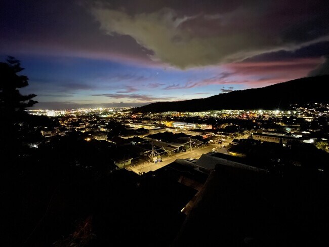 Foto del edificio - 1552 Monte St
