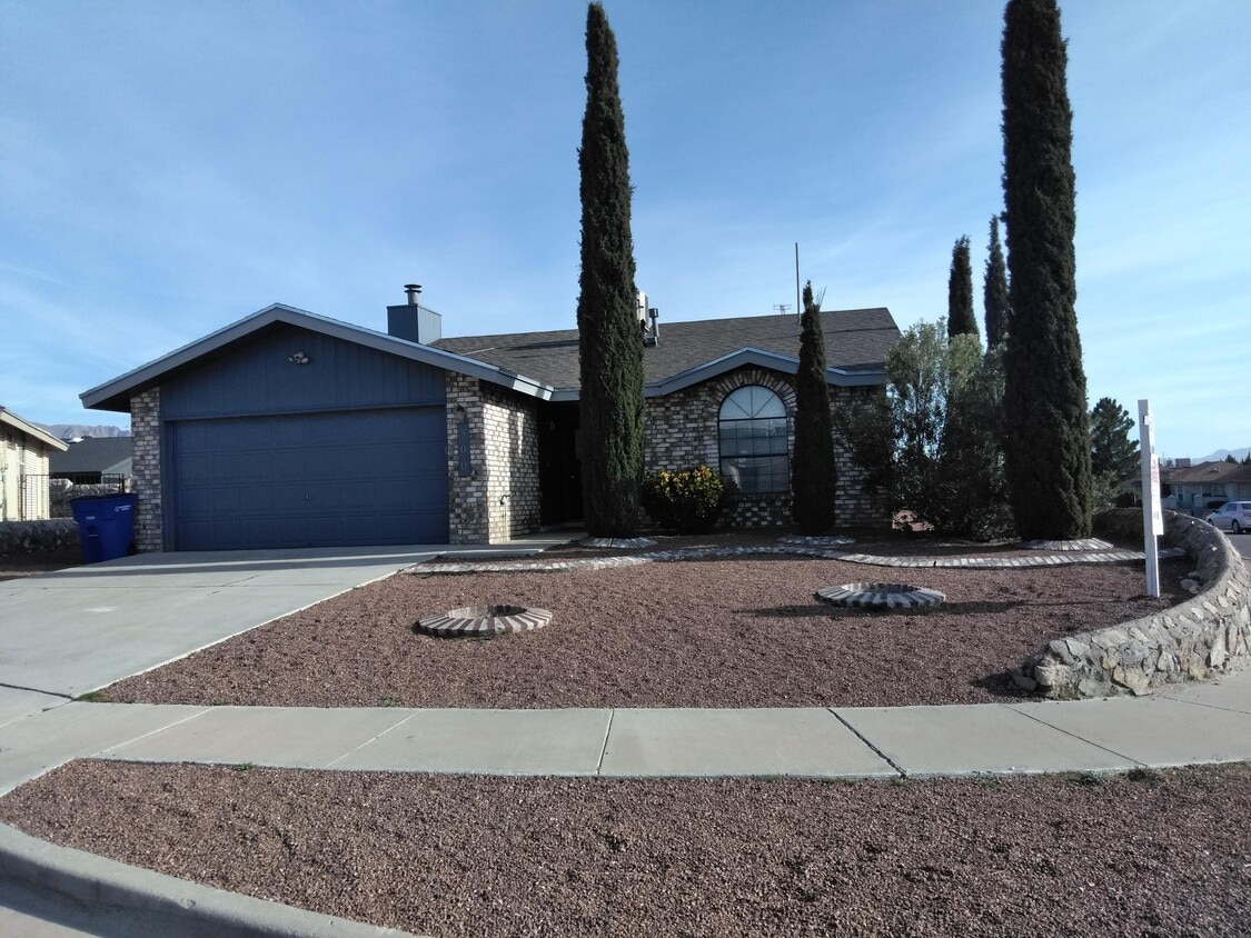 Primary Photo - 500 Legacy Ct