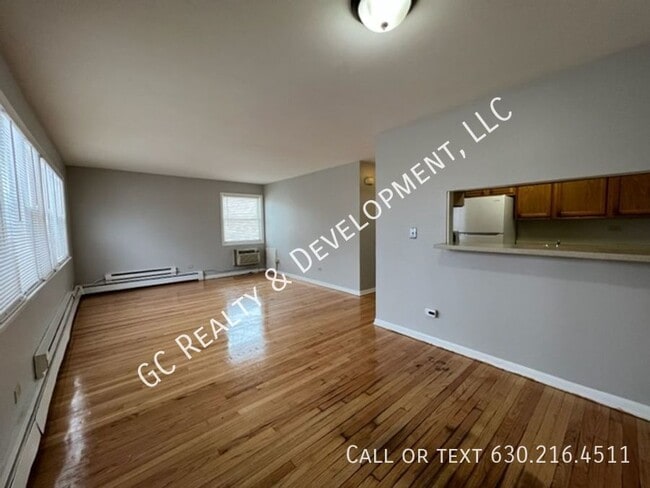 Building Photo - 263 Uteg St