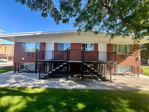 Building Photo - 1599 3970 S