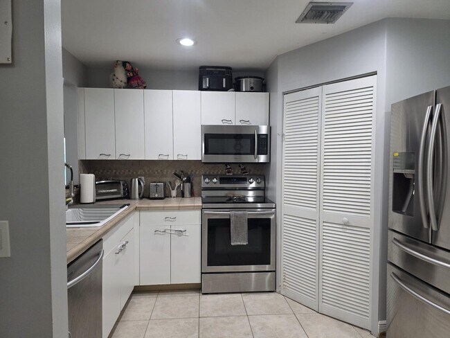Foto del edificio - 1205 NW 50th St