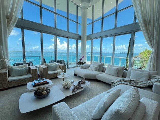 Foto del edificio - 1331 Brickell Bay Dr