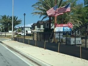 Building Photo - 5906 NW 56th Pl