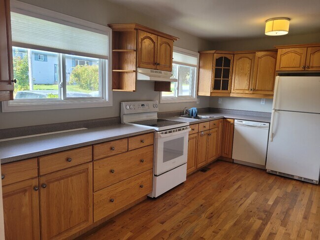 Photo du bâtiment - 30 Leacock Ct