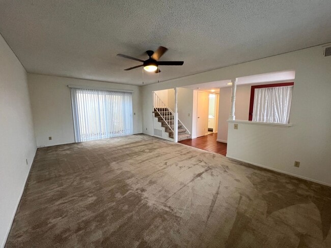 Building Photo - Rare 5 bedroom home available in Cypress