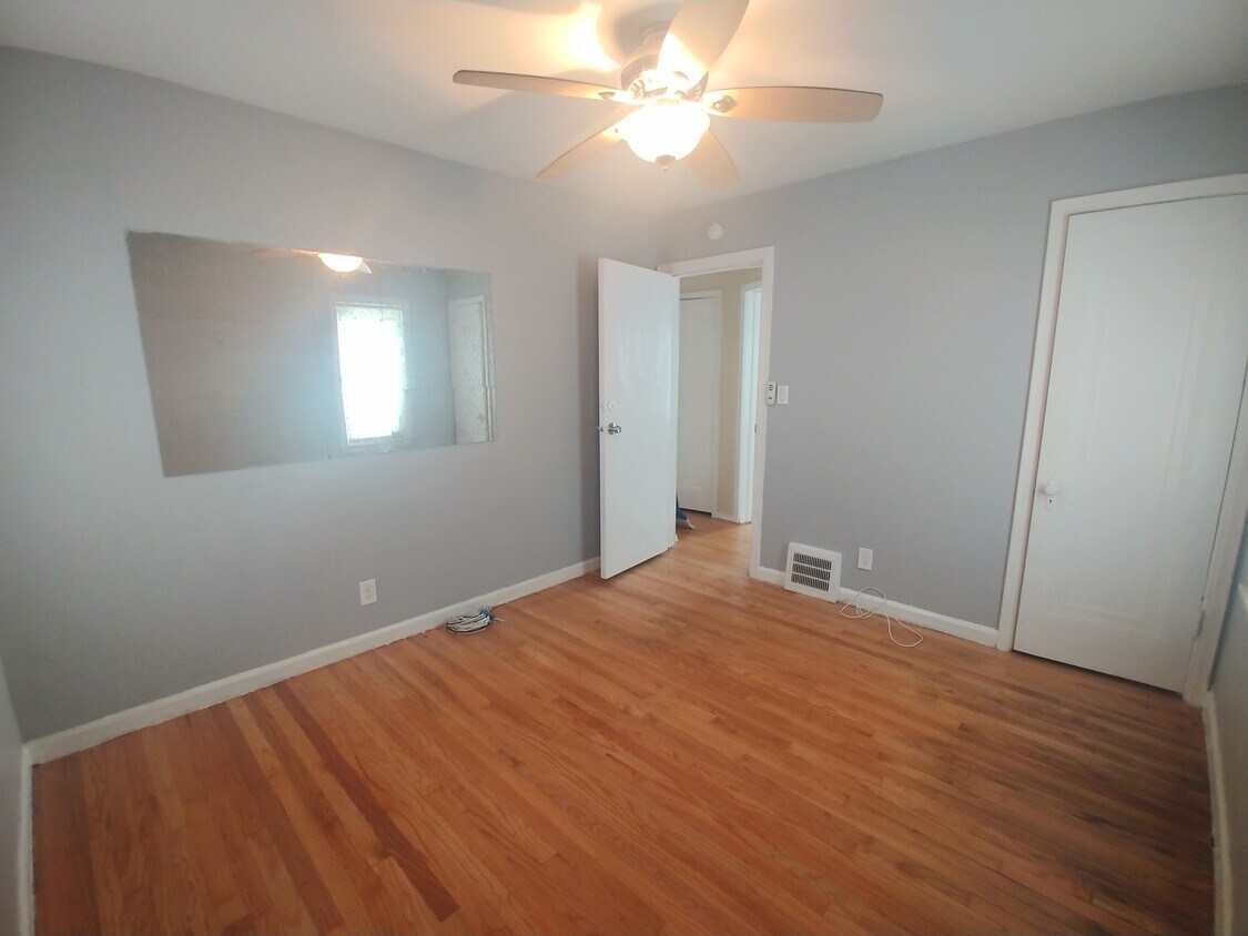 19371 Garfield, Redford, MI 48240 House Rental in Redford, MI