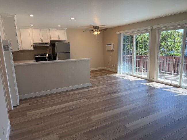 Photo - 2066 Fruitdale Ave (San Jose, CA) Apartment