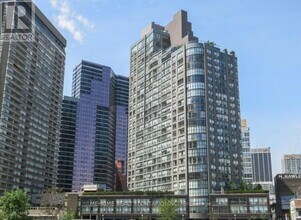 Building Photo - 24 Wellesley St W