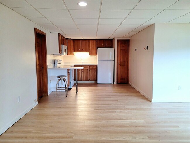 Building Photo - 25 Hopkinton Rd