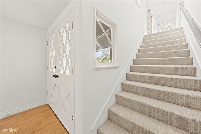 Building Photo - 4 br, 3 bath House - 23804 Oxnard St