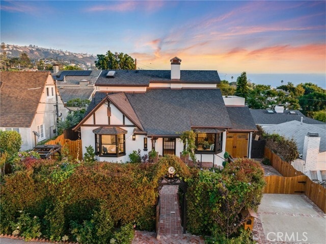 Primary Photo - 615 Seaview St