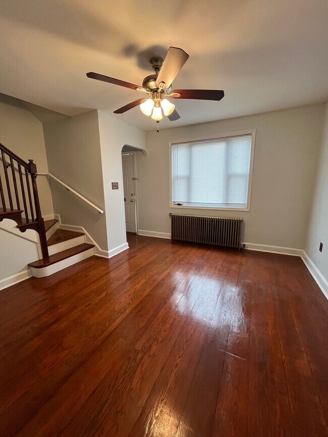 Foto del edificio - Lovely 2 BR/1 BA Townhome in River Terrace!
