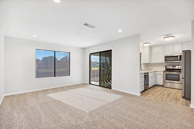 Foto del edificio - 4903 W Golden Ln