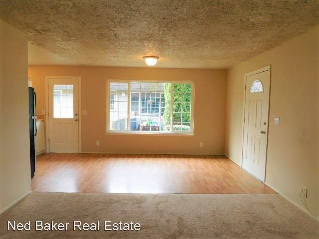 Building Photo - 2 br, 1.5 bath House - 3464 Chiefs Ct NE