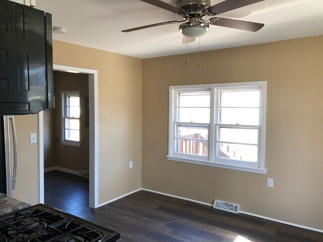 Foto del edificio - Comfortable Family Home in Prime Colona Location