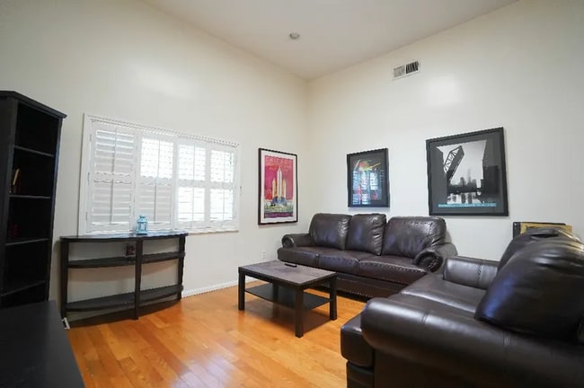 Photo - 1354 W 24th St Apartment