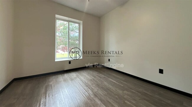 Foto del edificio - 408 Leon Sullivan Way