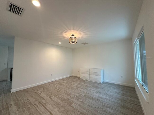 Foto del edificio - 4300 Avanti Cir