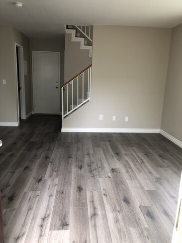 Foto del edificio - 21427 Bloomfield Ave