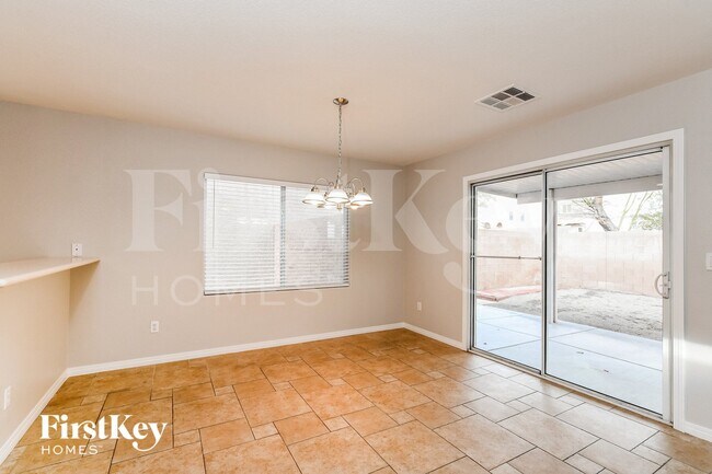 Foto del edificio - 6422 Fulton Meadows Ave