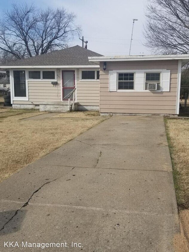 Foto principal - 3 br, 1 bath House - 1585 SW Colorado Ave