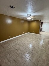 Building Photo - 8935 Dirby St