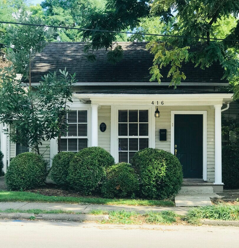 Front porch and front door - 416 N Limestone