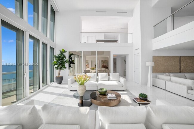 Foto del edificio - 1643 Brickell Ave