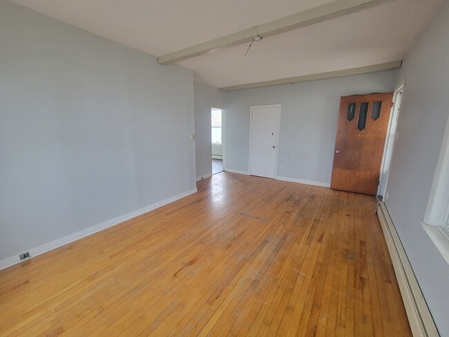 Building Photo - 17 Duke St