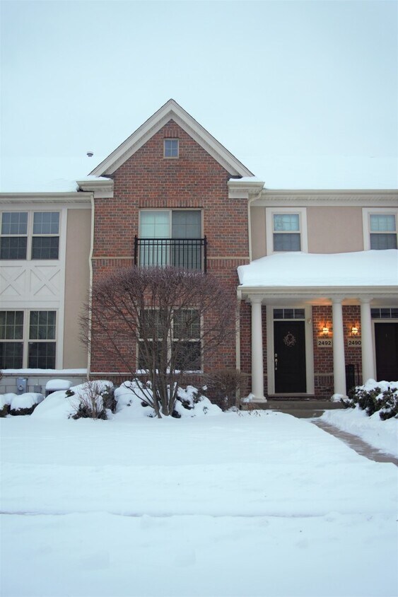 Primary Photo - 2492 Waterbury Ln