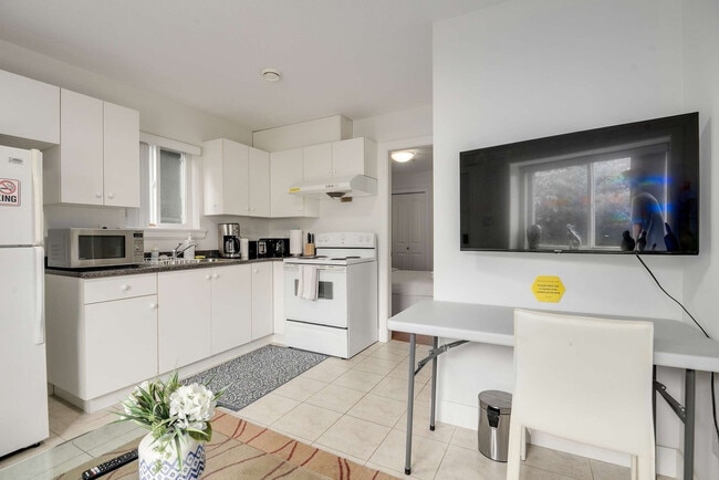 Photo du bâtiment - 3582 E 26th Ave