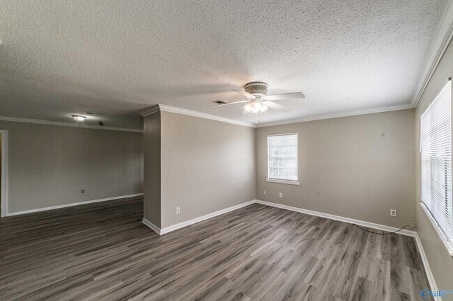 Foto del edificio - 5204 Grizzard Rd NW