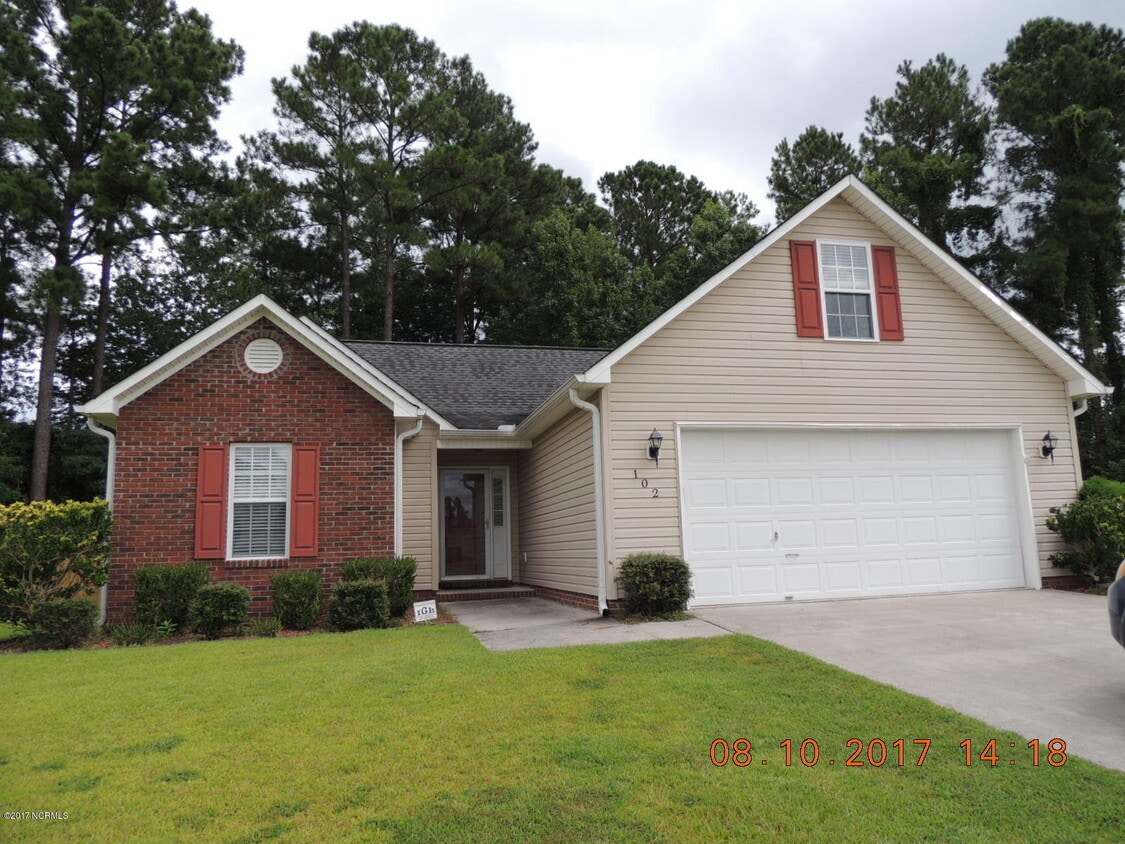 102 Edgefield Dr, Jacksonville, NC 28546 House Rental in Jacksonville