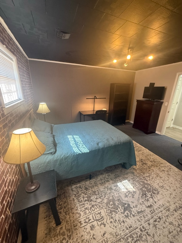 Foto del edificio - 215 S Grand Ave