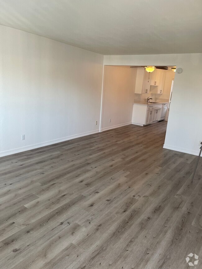 West Newport Beach Apartments for Rent with Hardwood Floors Newport