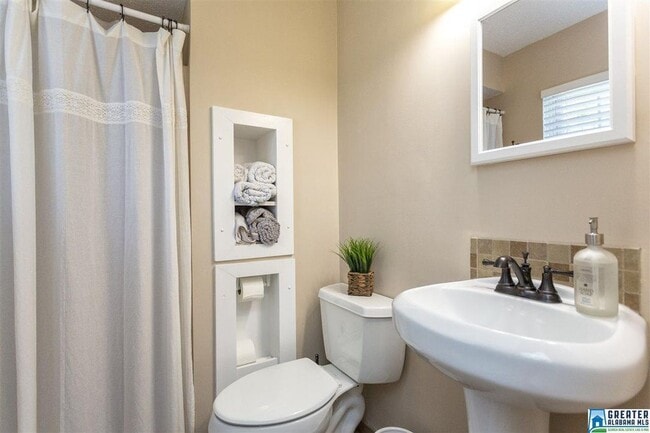 Foto del edificio - 707 Truss Ferry Rd