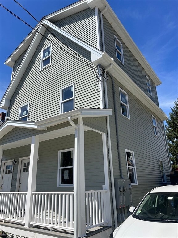 Building Photo - 67 Woodville St